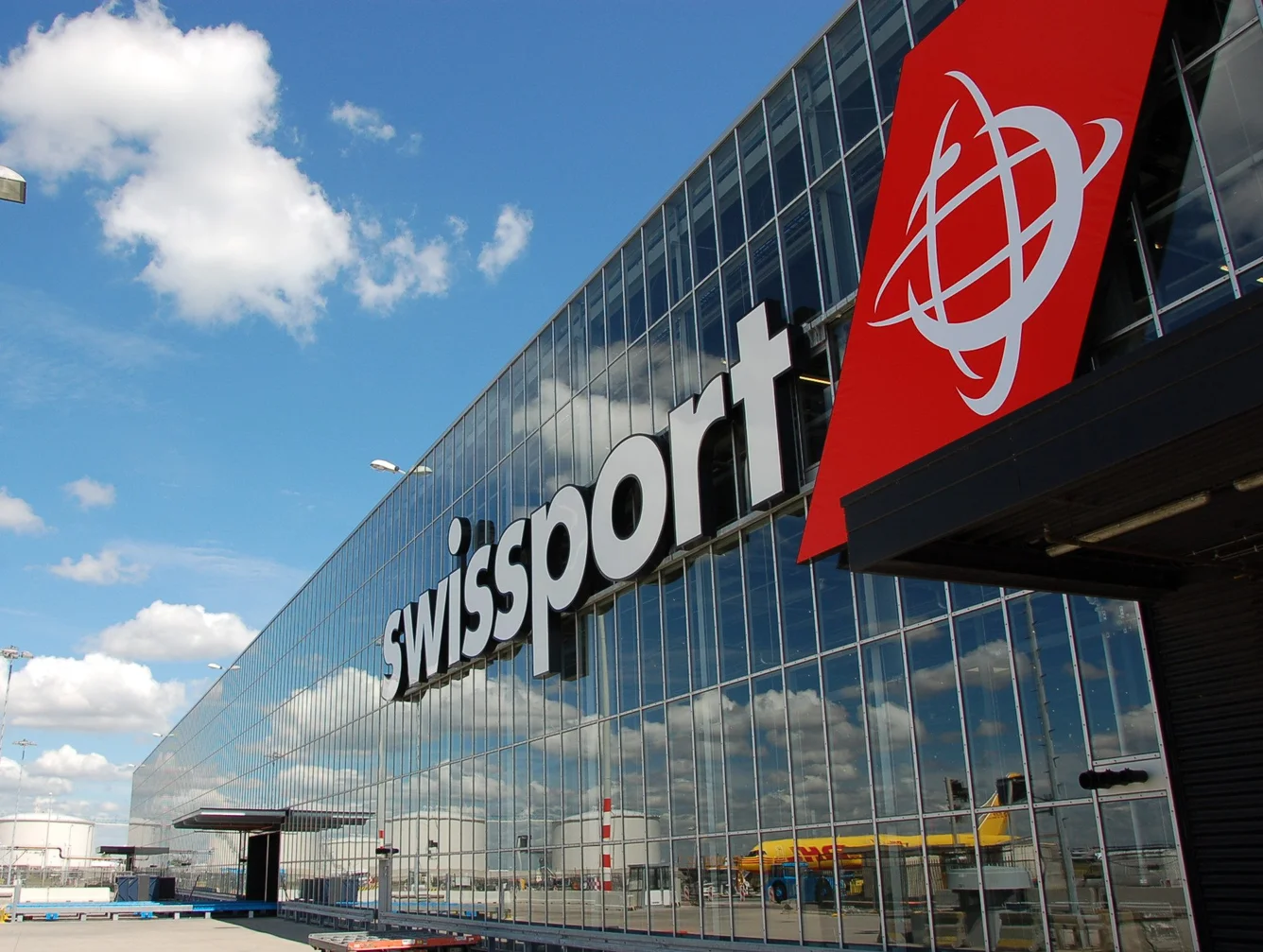 Metaltech GSE to Supply Multi-Purpose Towable Passenger Stairs to Swissport in the UK